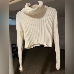 Size S forever 21 cropped long sleeve turtle neck